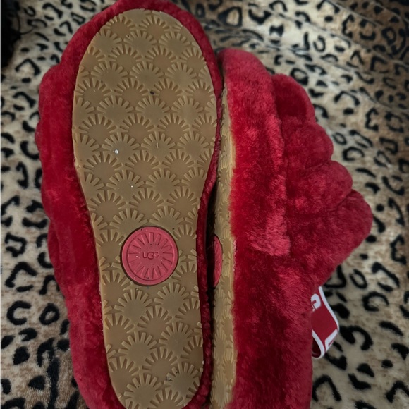❤️ UGG FLUFF YEAH SLIPPERS ❤️ - Picture 4 of 4
